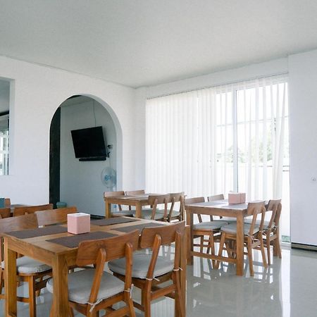 Christika Homestay Labuan Bajo Εξωτερικό φωτογραφία