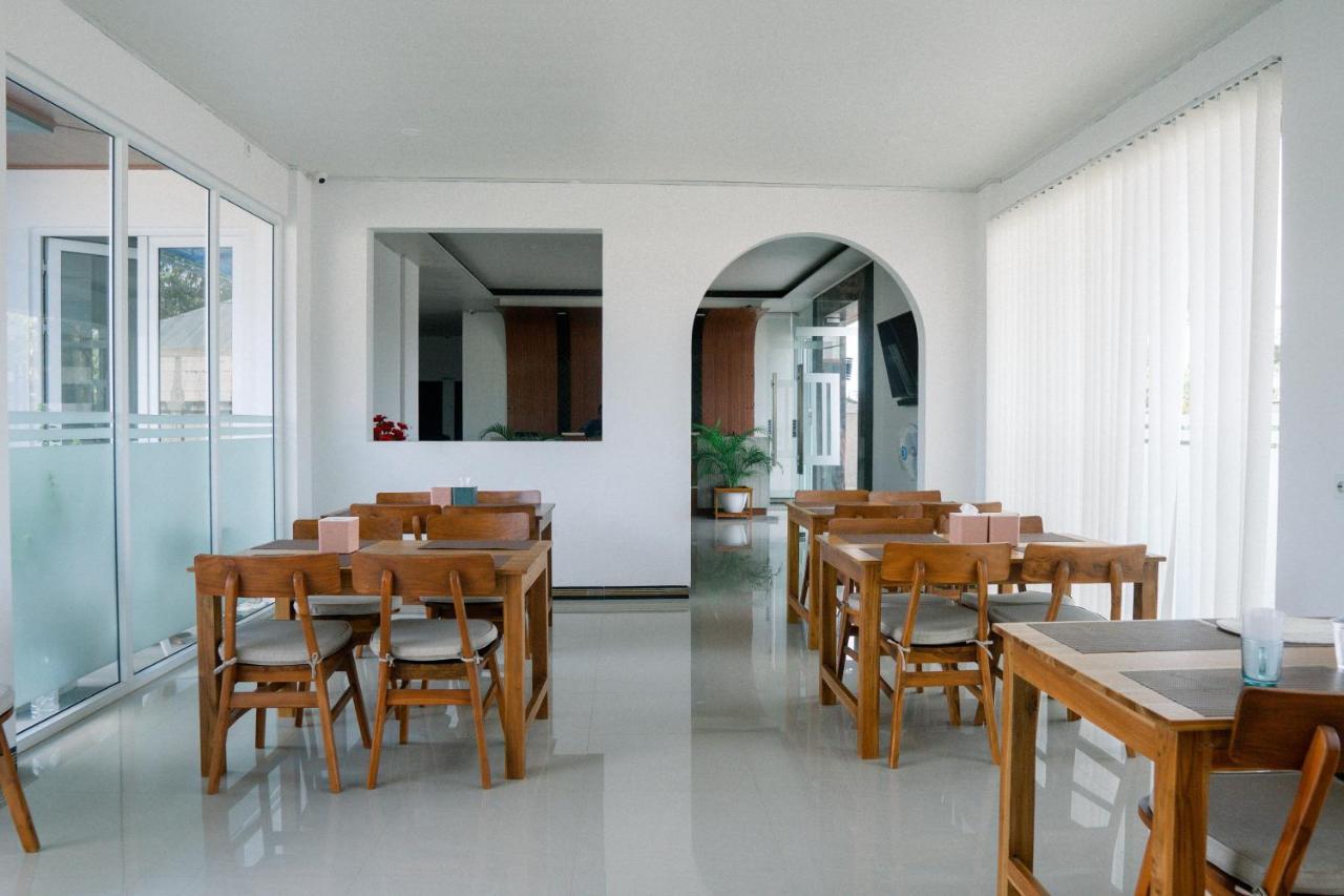 Christika Homestay Labuan Bajo Εξωτερικό φωτογραφία