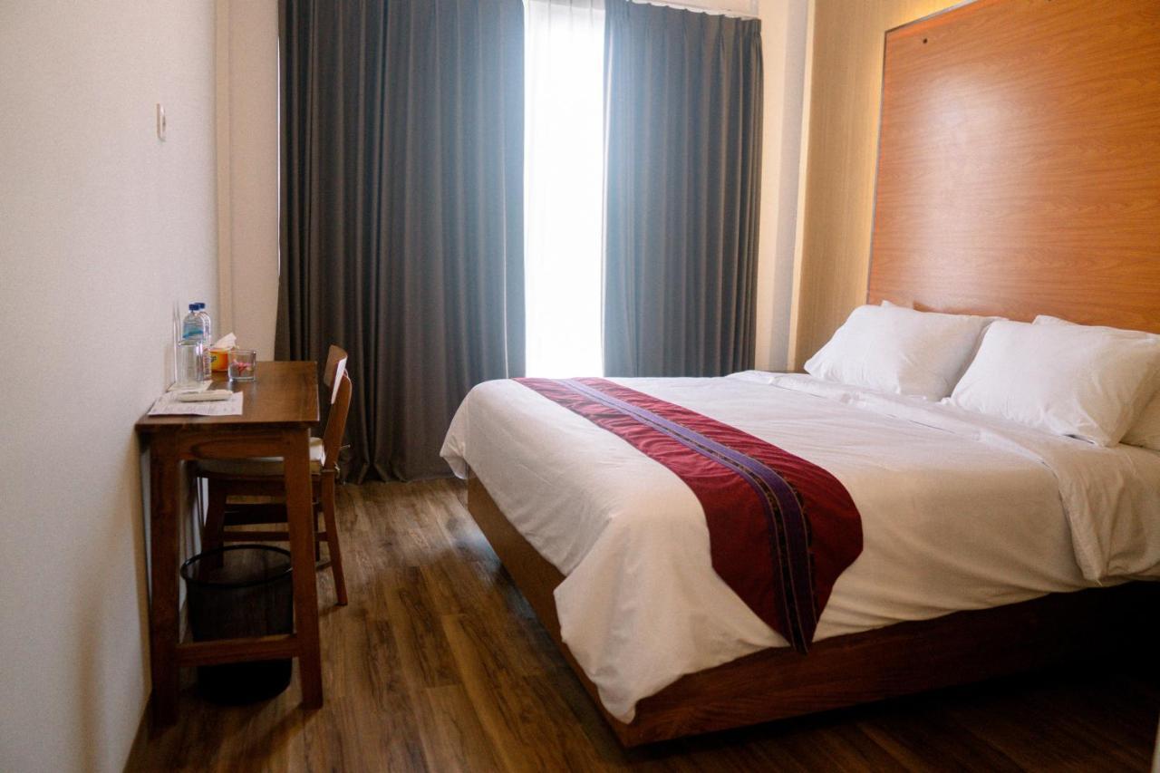 Christika Homestay Labuan Bajo Εξωτερικό φωτογραφία