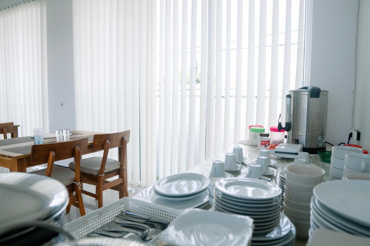 Christika Homestay Labuan Bajo Εξωτερικό φωτογραφία