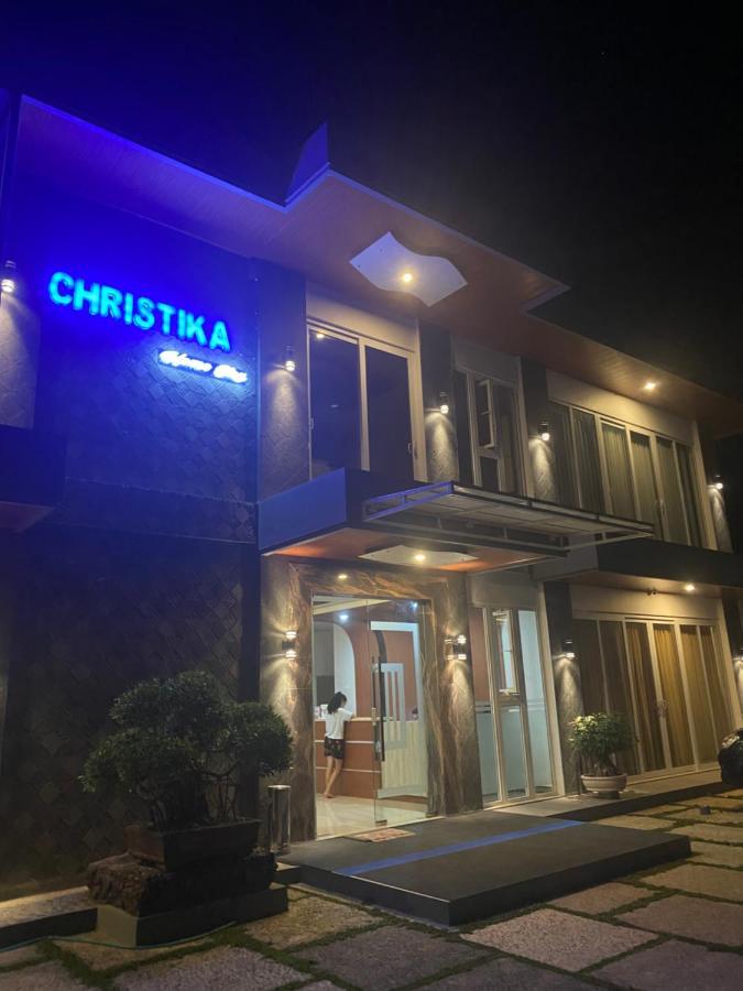 Christika Homestay Labuan Bajo Εξωτερικό φωτογραφία