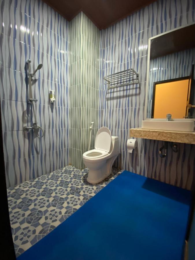 Christika Homestay Labuan Bajo Εξωτερικό φωτογραφία