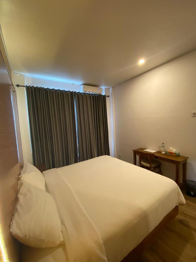 Christika Homestay Labuan Bajo Εξωτερικό φωτογραφία