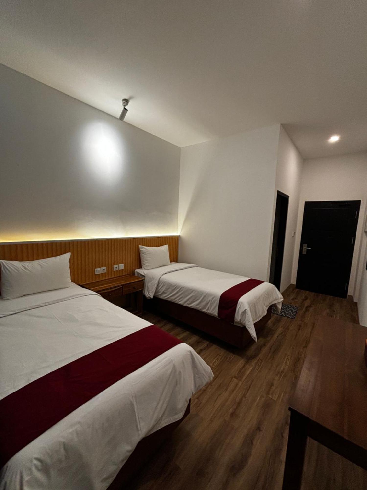 Christika Homestay Labuan Bajo Εξωτερικό φωτογραφία