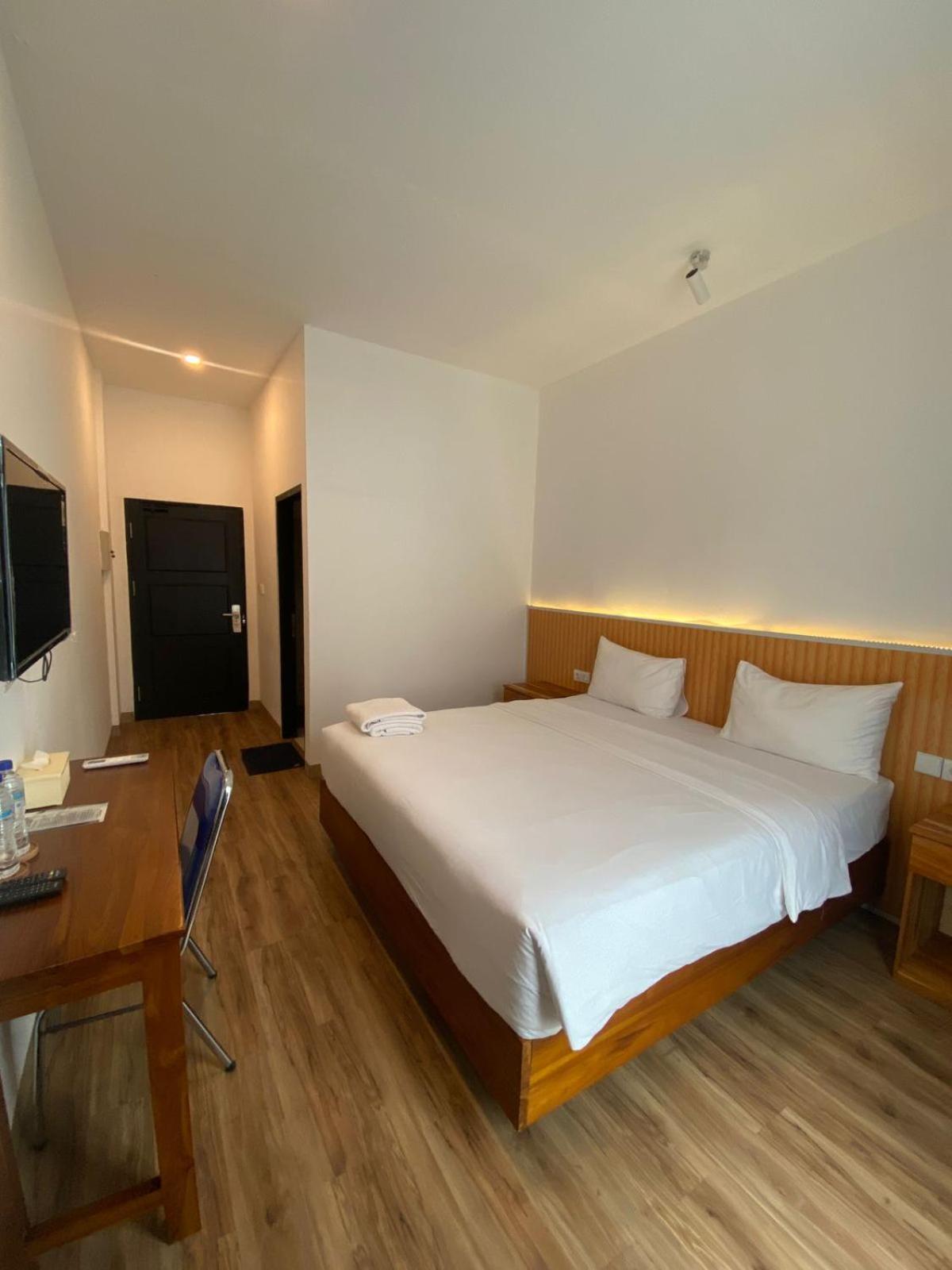 Christika Homestay Labuan Bajo Εξωτερικό φωτογραφία